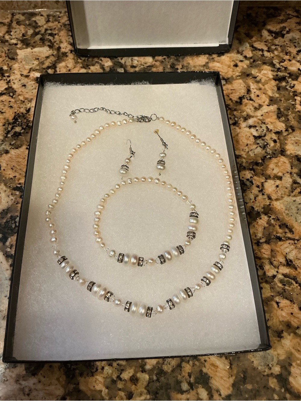 Handmade Pearl Beaded Jewelry Set Necklace Bracelet Earrings Rhinestone